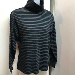 Jones New York Sport brand stripped turtleneck szS